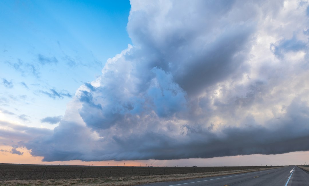 A developing thunderstorm over Texas; illustrative stock photo, not the September 30 storms
